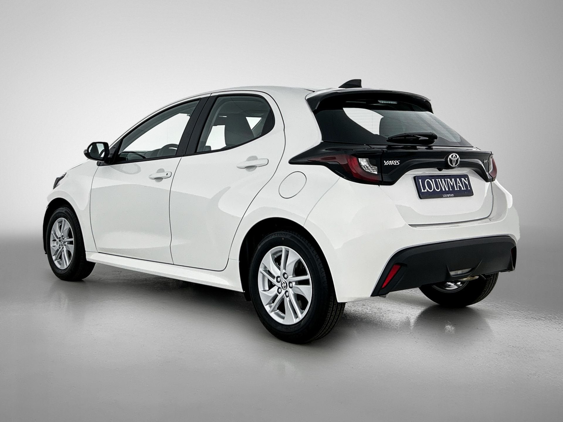 Toyota Yaris 1.5 Hybrid 115 Active | Apple Carplay & Android, Euro 6, Wit, Bedrijf, Hybride Elektrisch/Benzine