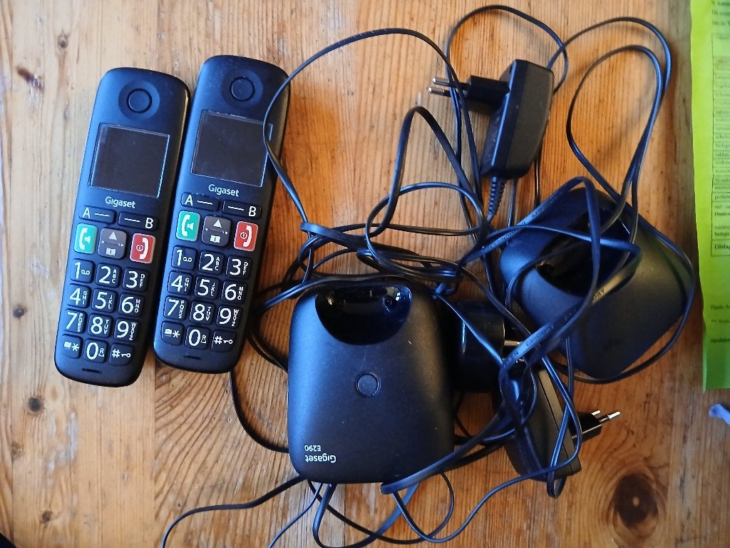 telefoon gigaset e290 2x, Telecommunicatie, Ophalen, Gebruikt, 2 handsets