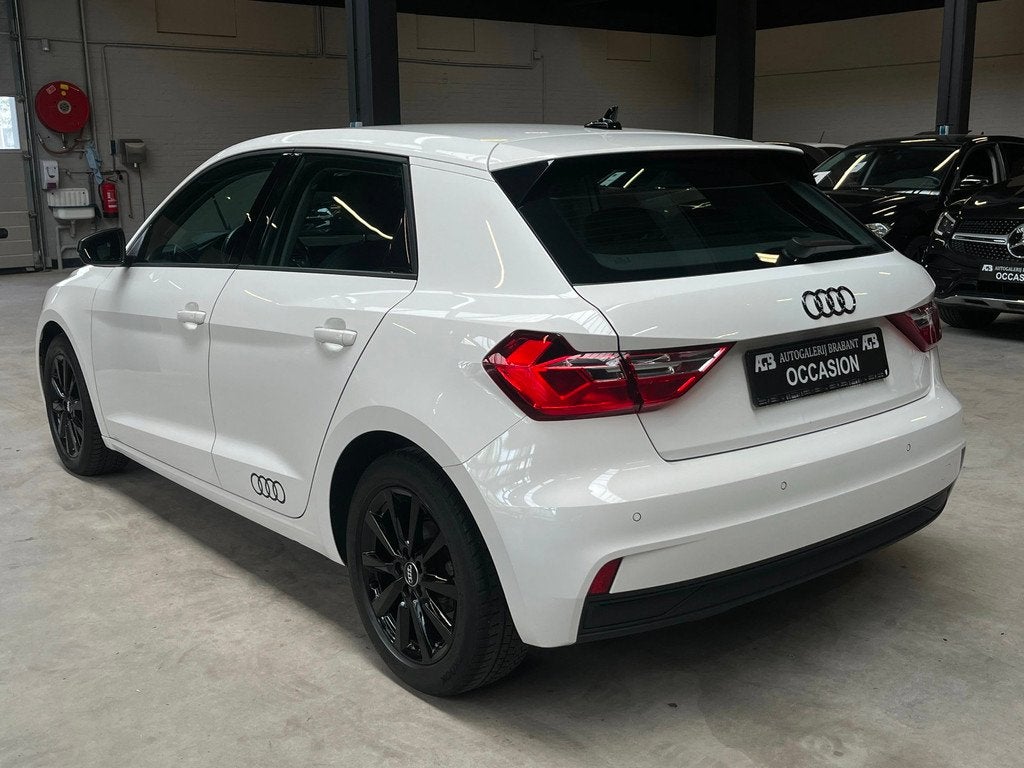 Audi A1 Sportback 35 TFSI Carplay/Cruise/Stoelverw/pdc, Zwart, 4 cilinders, 150 pk, Wit