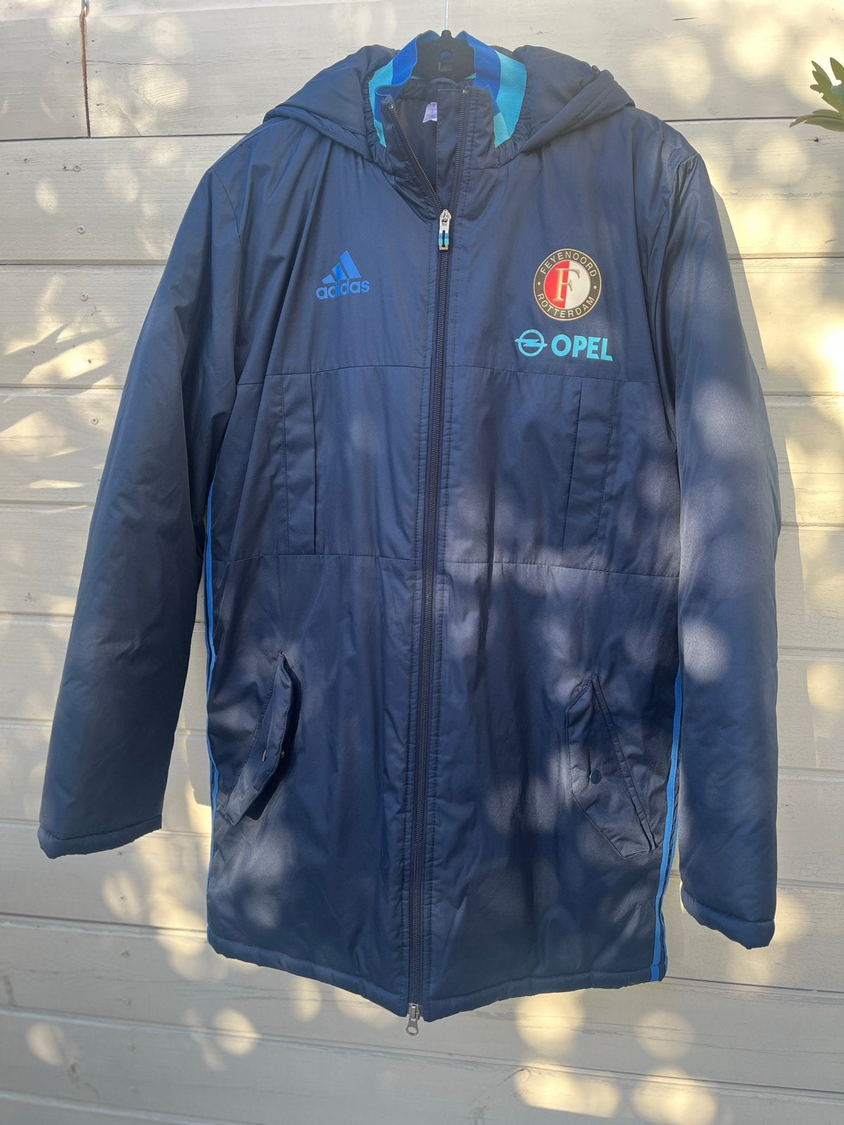Adidas Feyenoord Winterjas Maat M - Zo goed als nieuw, Ophalen of Verzenden, Zo goed als nieuw, Maat 48/50 (M), Blauw