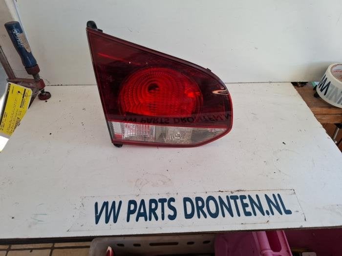Achterlicht links van een Volkswagen Golf, Gebruikt, -, -, -