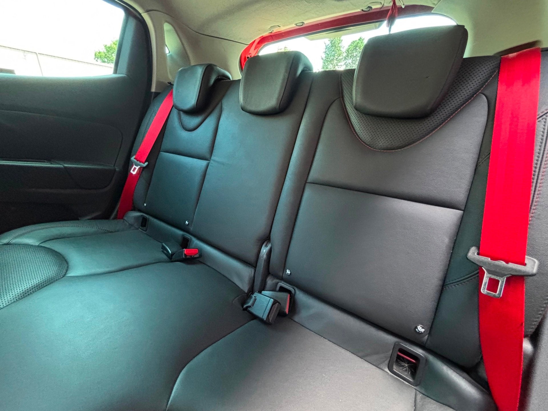 Foto 10 van Renault Clio 1.6 R.S Automaat | Navi | Leder | Stoelverwarmi