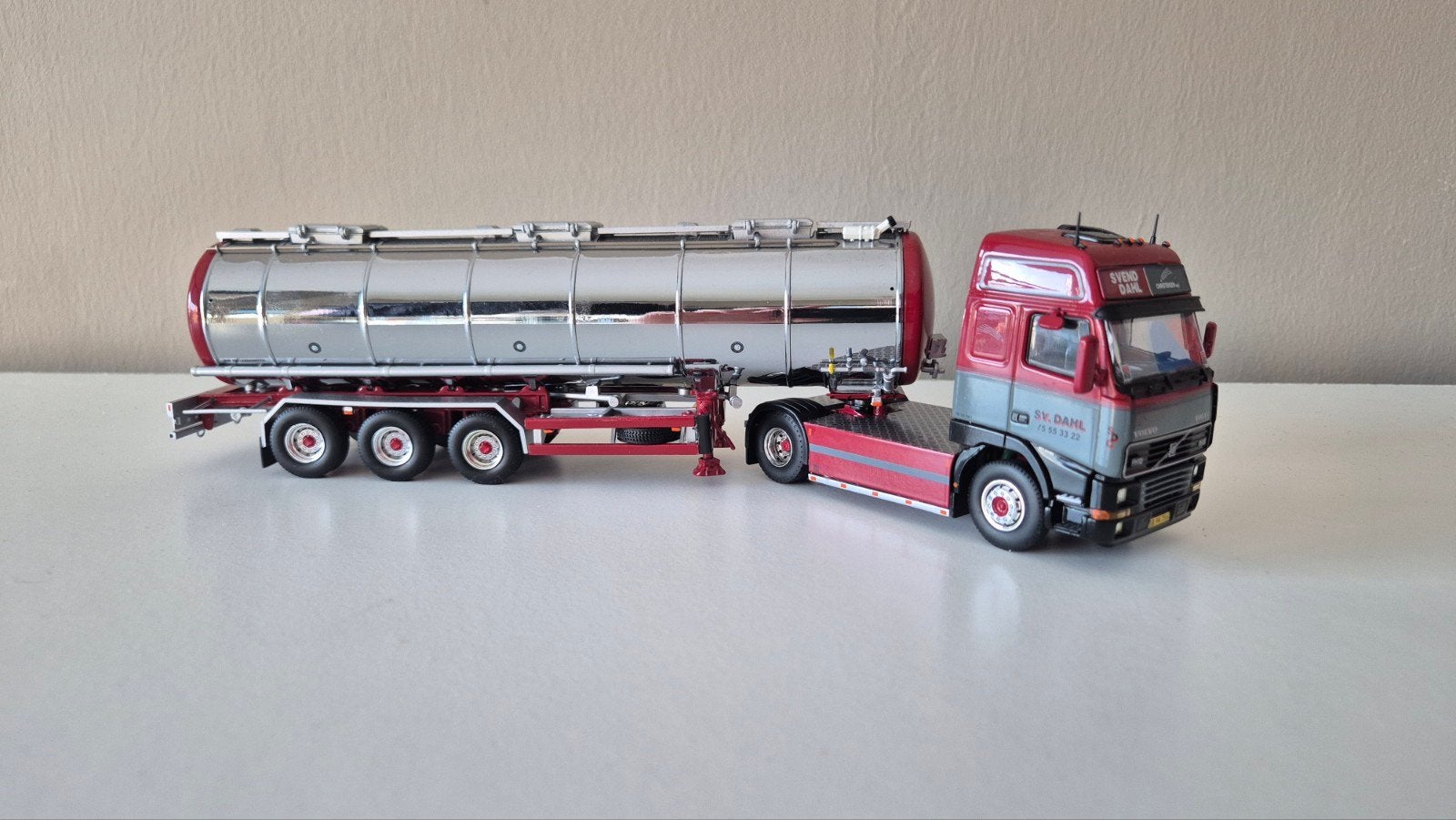 Tekno Volvo FH12 Globetrotter XL Svend Dahl, Ophalen of Verzenden, Zo goed als nieuw, Bus of Vrachtwagen, Tekno