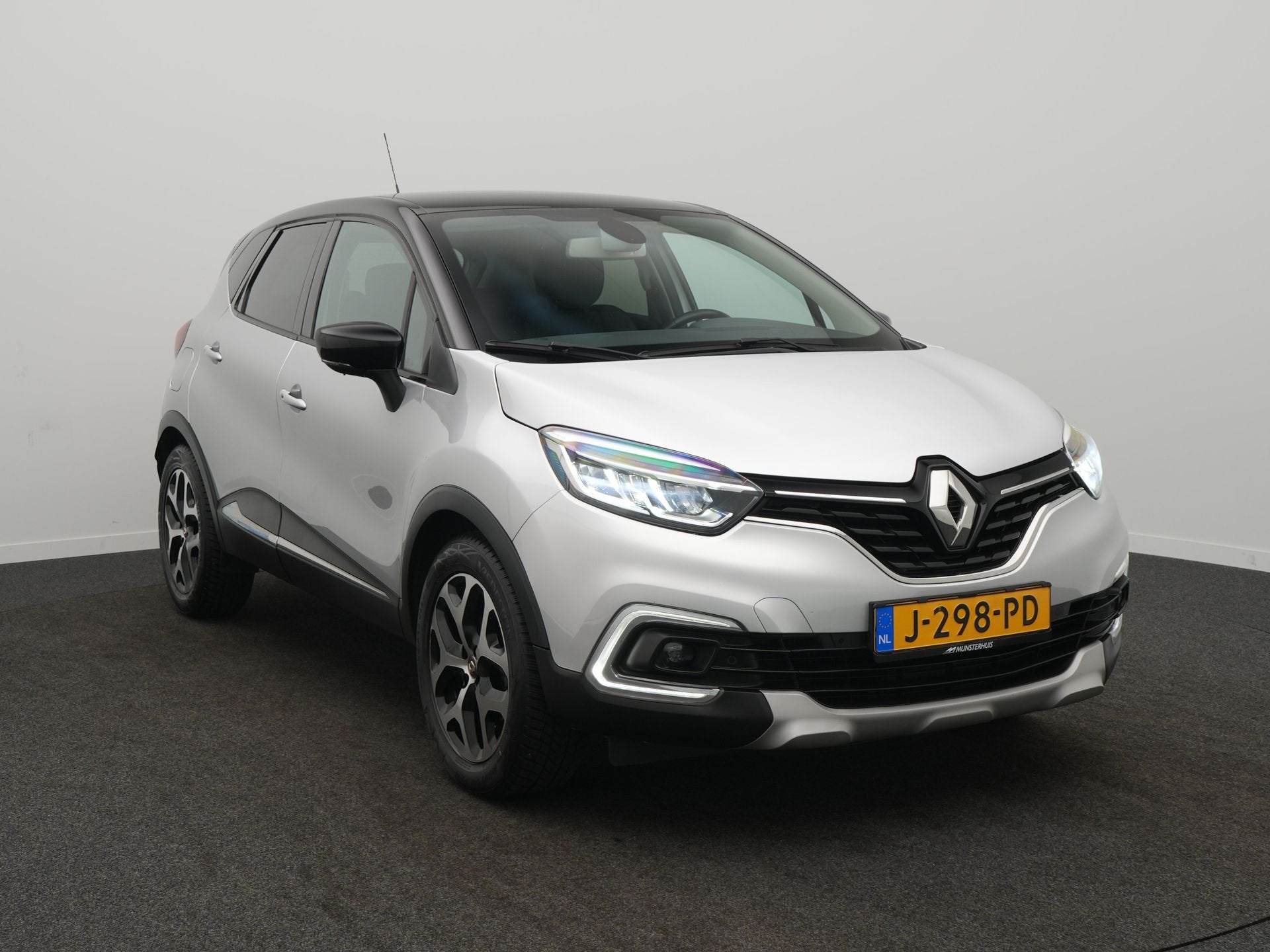 Renault Captur TCe 130 Intens - RIJKLAARPRIJS - 130 pk! - Ac, Auto's, Voorwielaandrijving, Gebruikt, 1226 kg, Leder en Stof