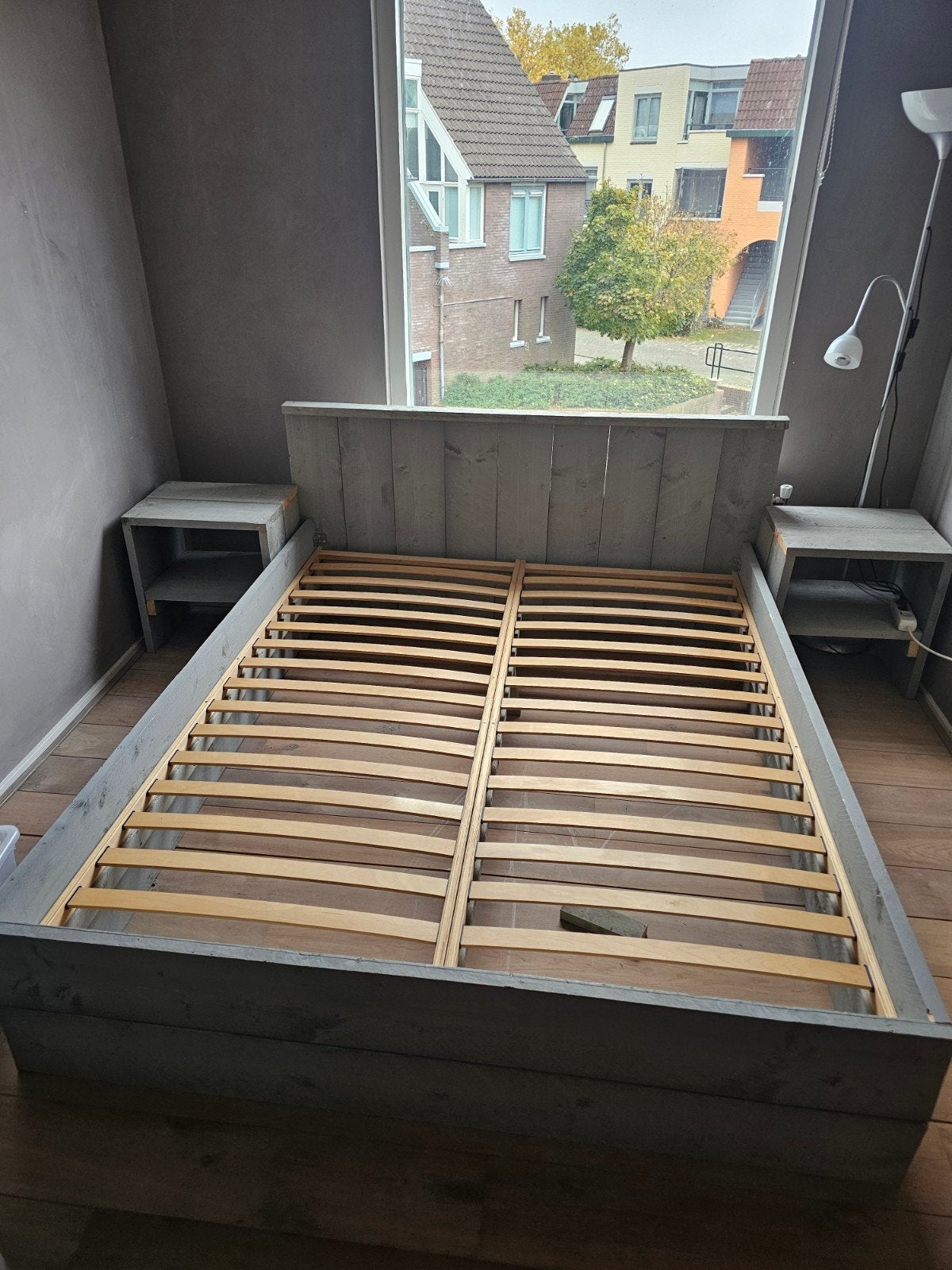 Tweepersoonsbed van steigerhout met lattenbodems, Ophalen, Gebruikt, Steigerhout, 200 cm