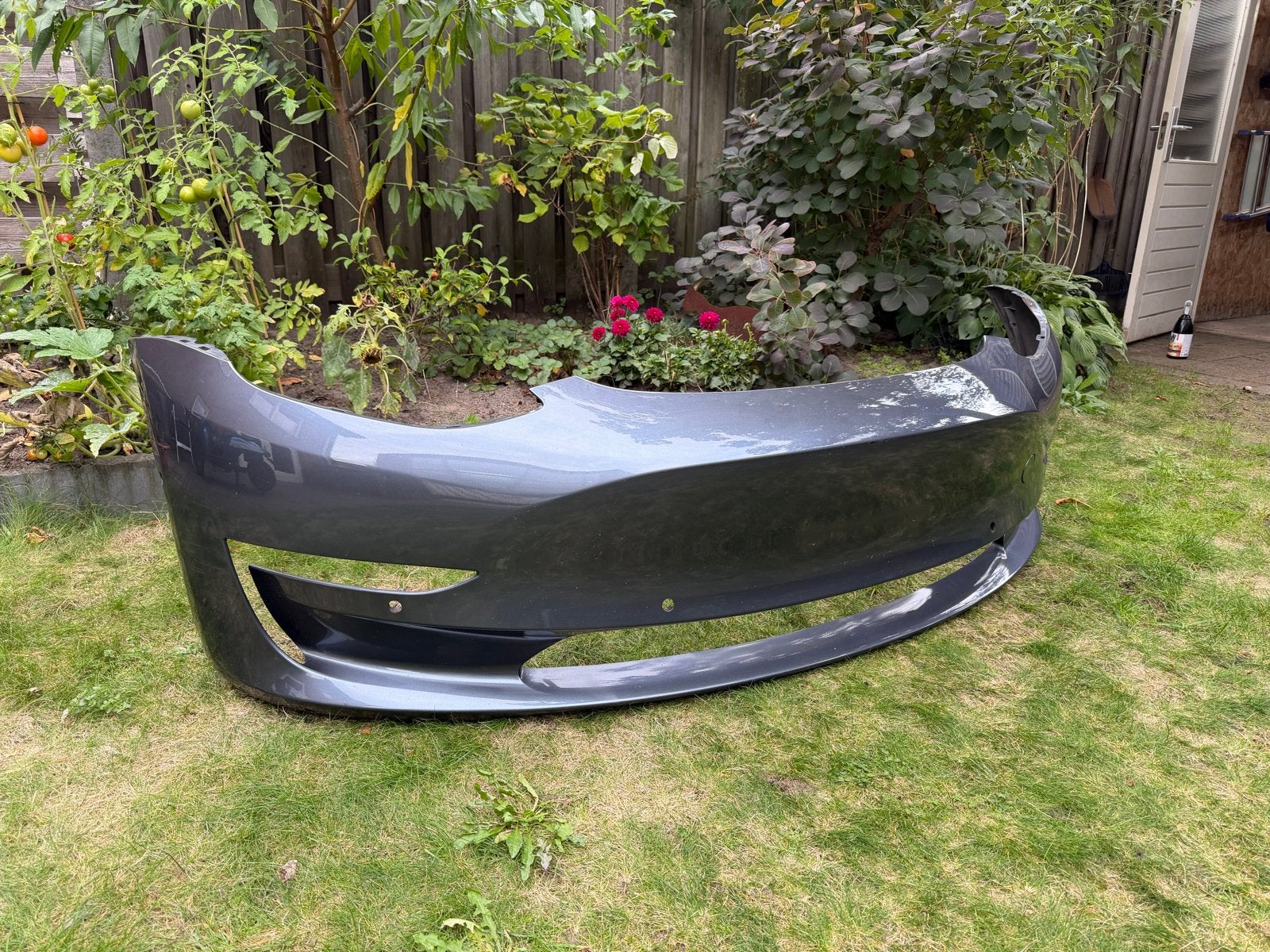 Gebruikte Bumper Tesla Model 3 - Grijs, Ophalen, Gebruikt, Voor, Bumper