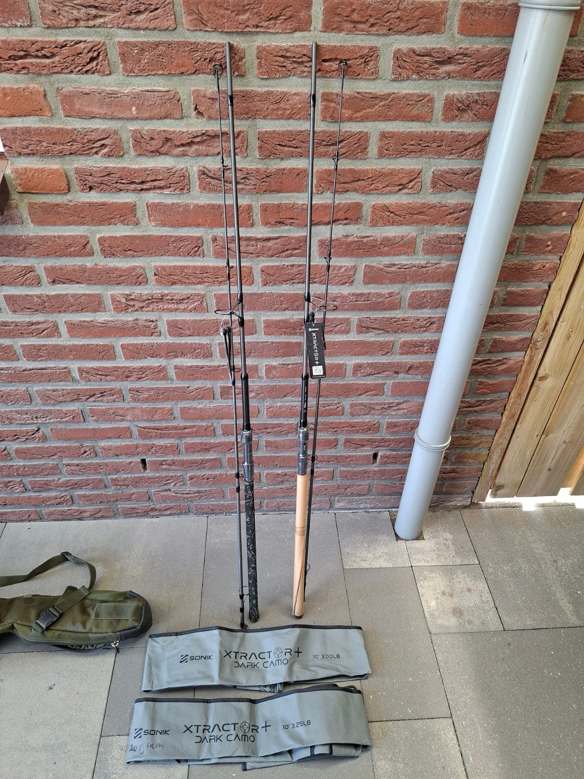 2 Nieuwe 10ft Sonik XTRACTOR Dark Camo Karperhengels., Ophalen, Nieuw, Werphengel