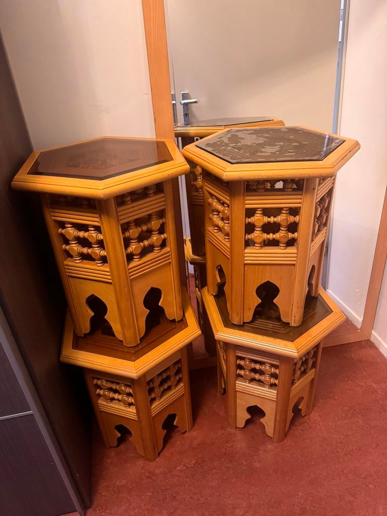 Marokkaanse houten bijzettafels met glasplaat 2 opbergboxen, 45 tot 60 cm, Minder dan 55 cm, Gebruikt, Ophalen of Verzenden