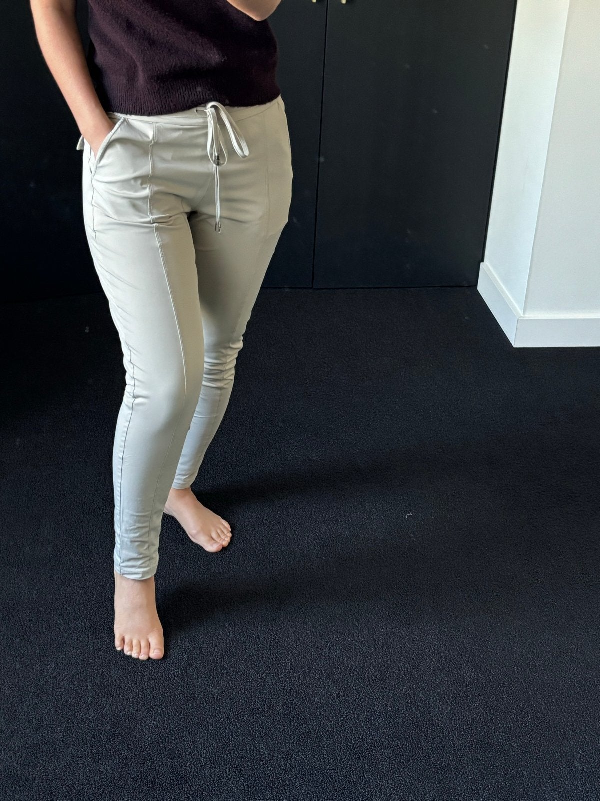 Travelstof broek/legging, Kleding | Dames, Beige, Ophalen of Verzenden, Zo goed als nieuw, Maat 36 (S)