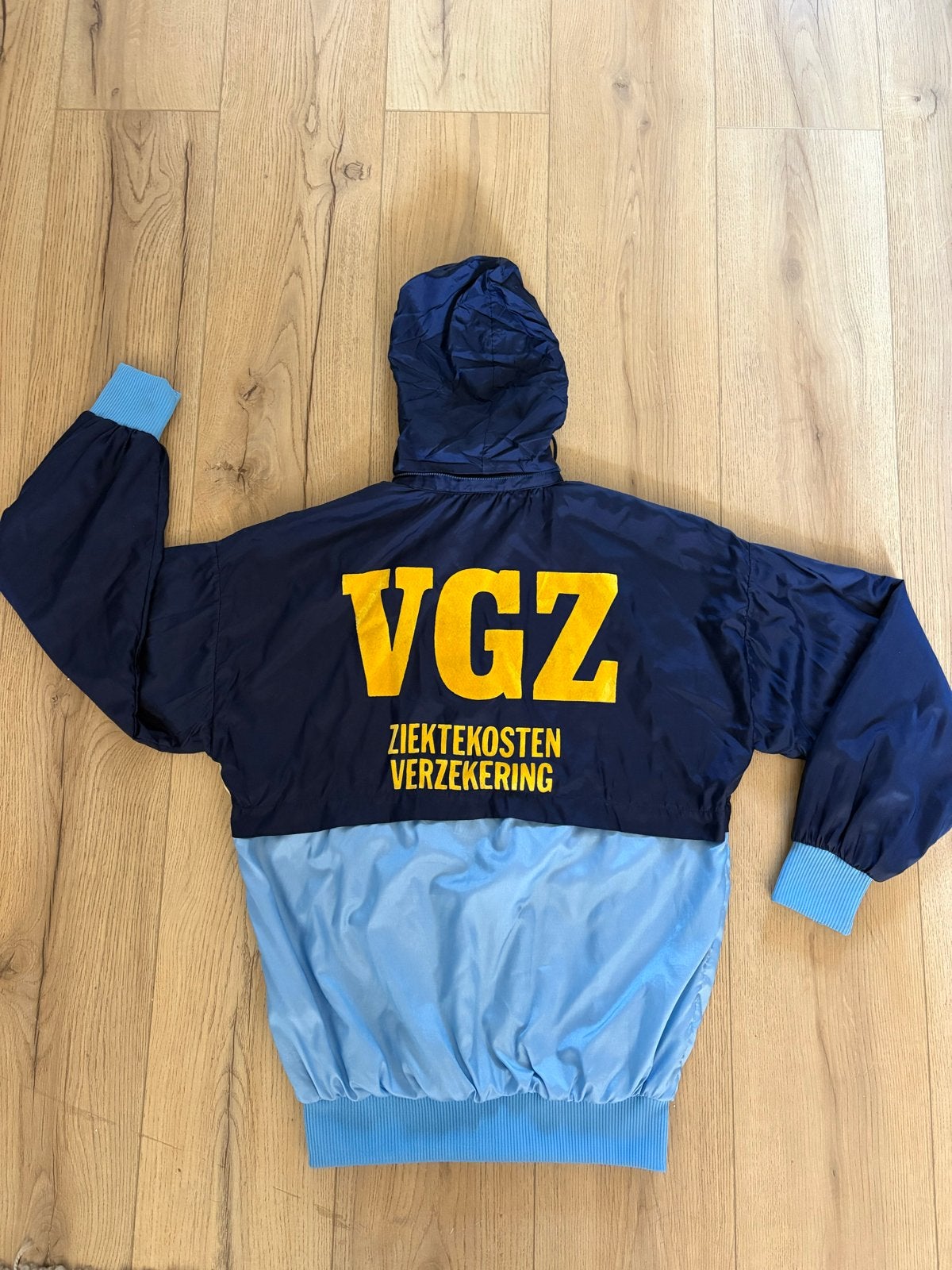 Vintage Adidas VGZ Windjack - Maat XS, Ophalen of Verzenden, Zo goed als nieuw, Maat 46 (S) of kleiner, Meerkleurig