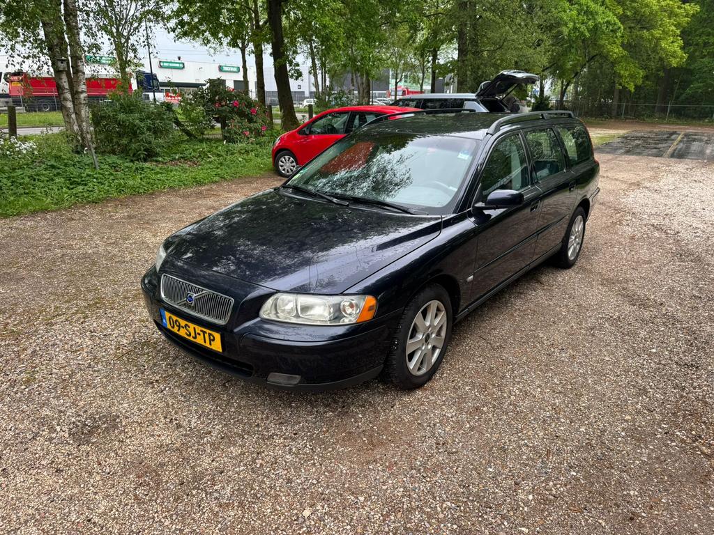 Volvo V70 2.4 Airco/Elek Pakket/Nieuwe Apk!!, Auto's, Voorwielaandrijving, 1800 kg, Blauw, Stationwagon