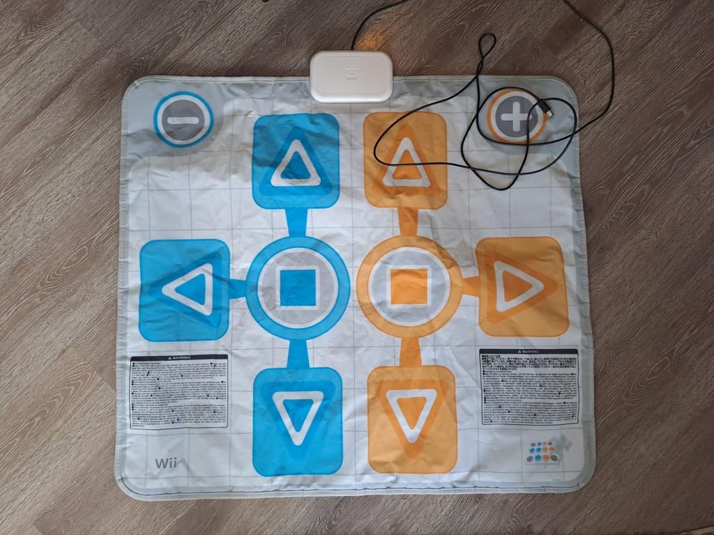 Wii Dansmat - Dansplezier voor de hele familie!, Muziek, Gebruikt, 1 speler, Eén computer