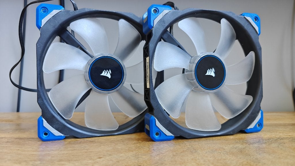 PC Fan: Corsair ML140 PRO, Ophalen of Verzenden, Zo goed als nieuw, Luchtkoeling
