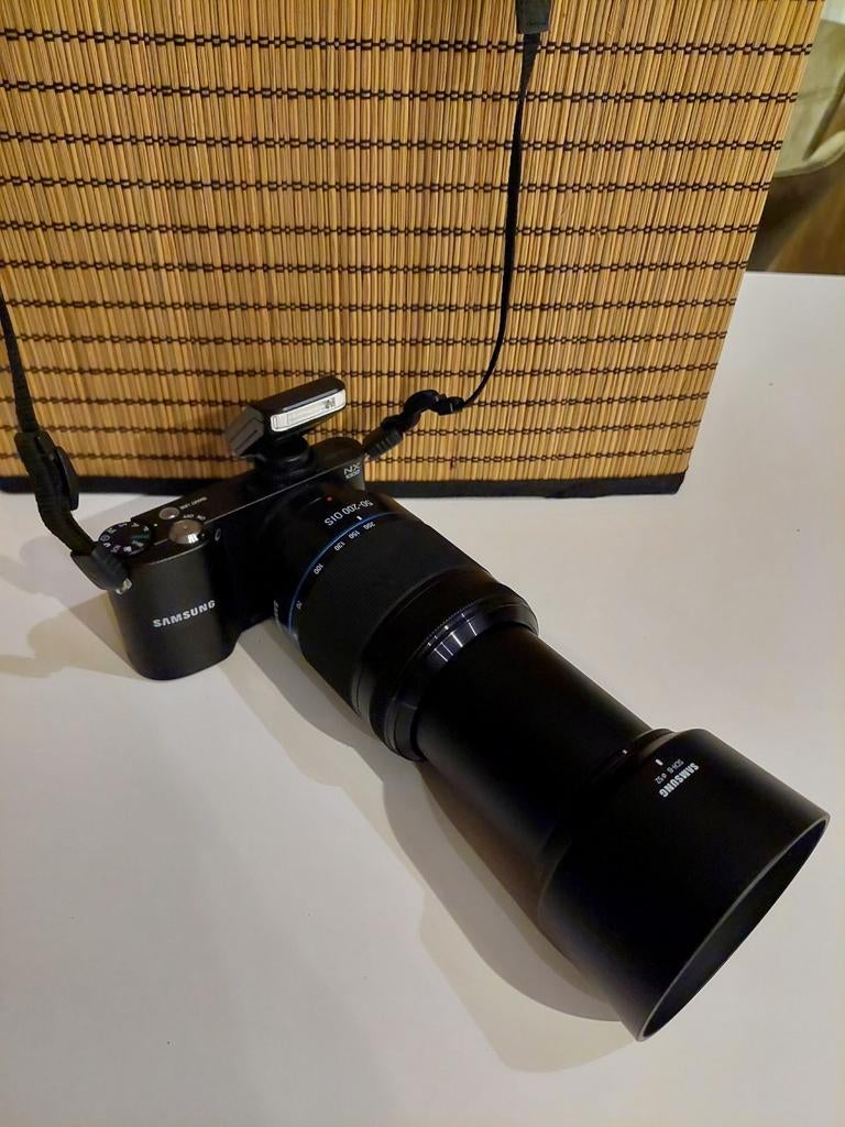 Samsung NX-camera met 50-200mm lens en accessoires, Gebruikt, Compact, Ophalen of Verzenden, Samsung