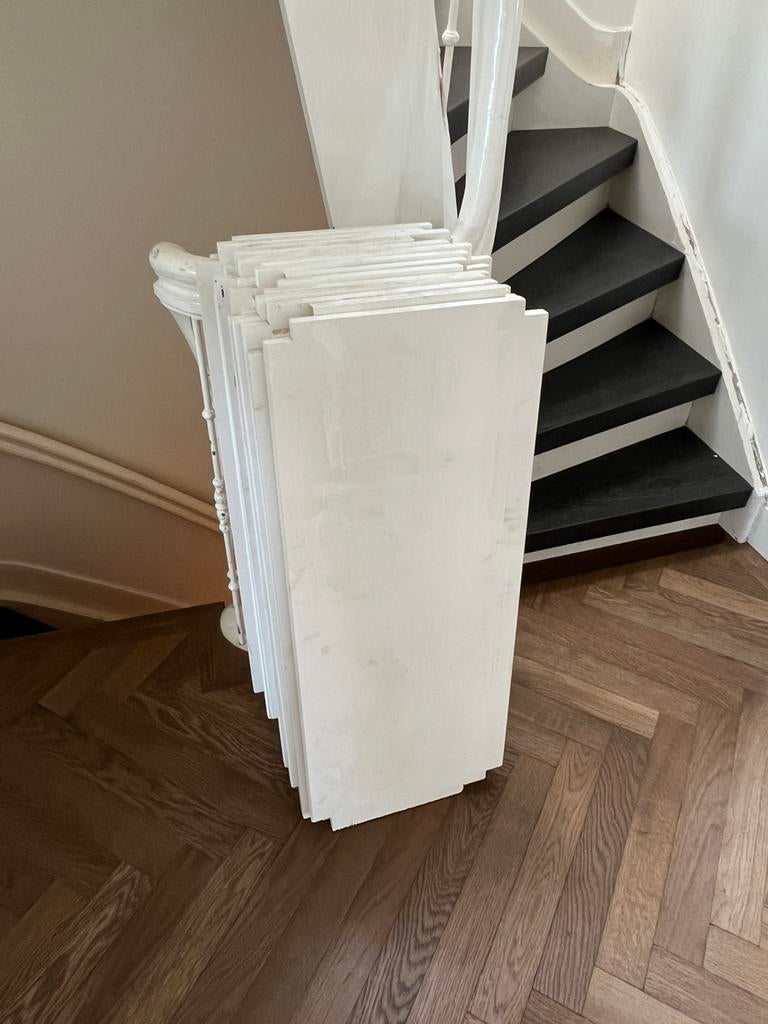 Lichtgewicht Kastplanken / 14 stuks, Ophalen, Minder dan 25 mm, Zo goed als nieuw, Plank
