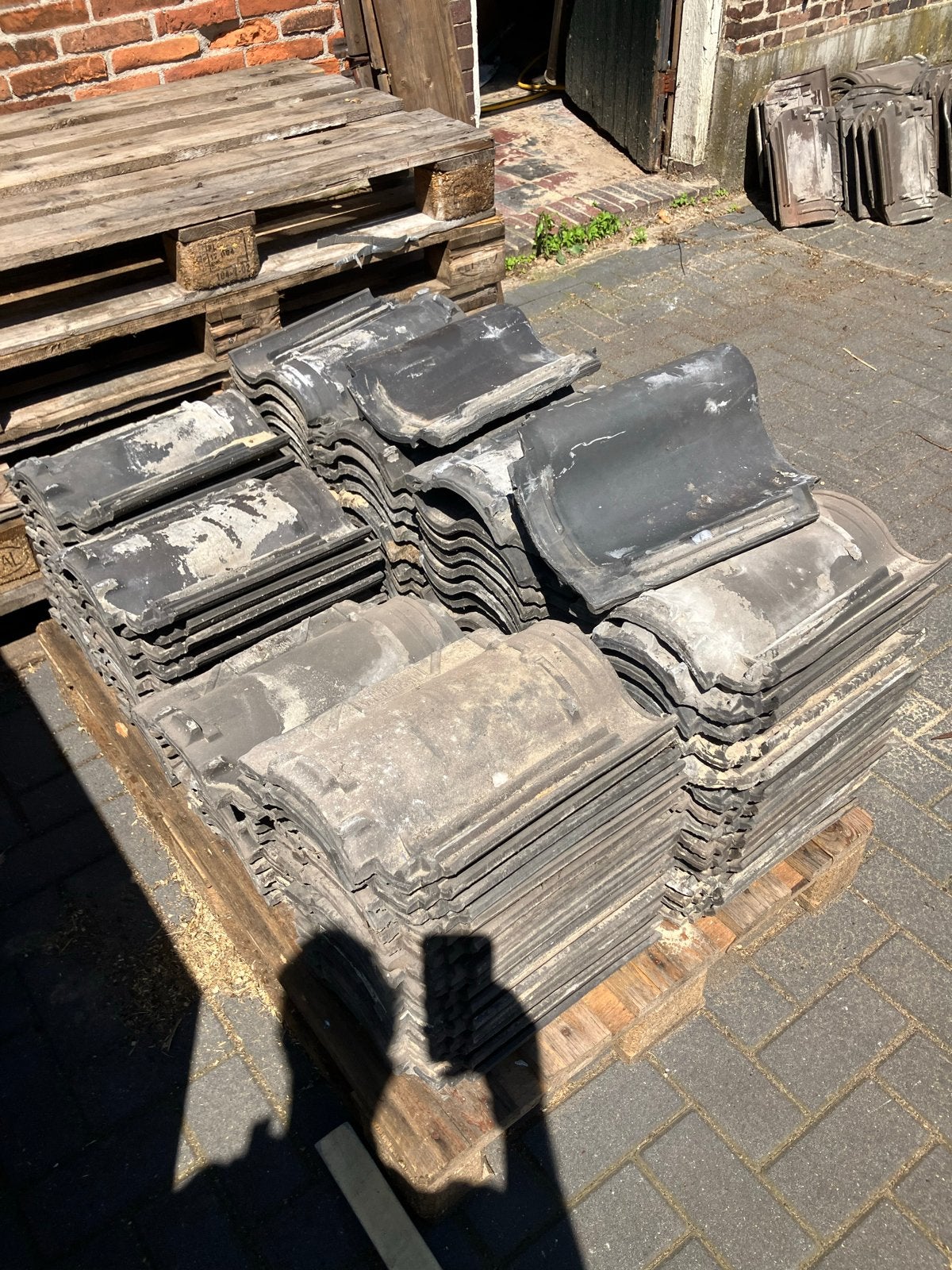 Gebruikte dakpannen, type 'Röben Teeglia', Doe-het-zelf en Verbouw, Dakpannen en Dakbedekking, Ophalen, Gebruikt, Steen of Klei