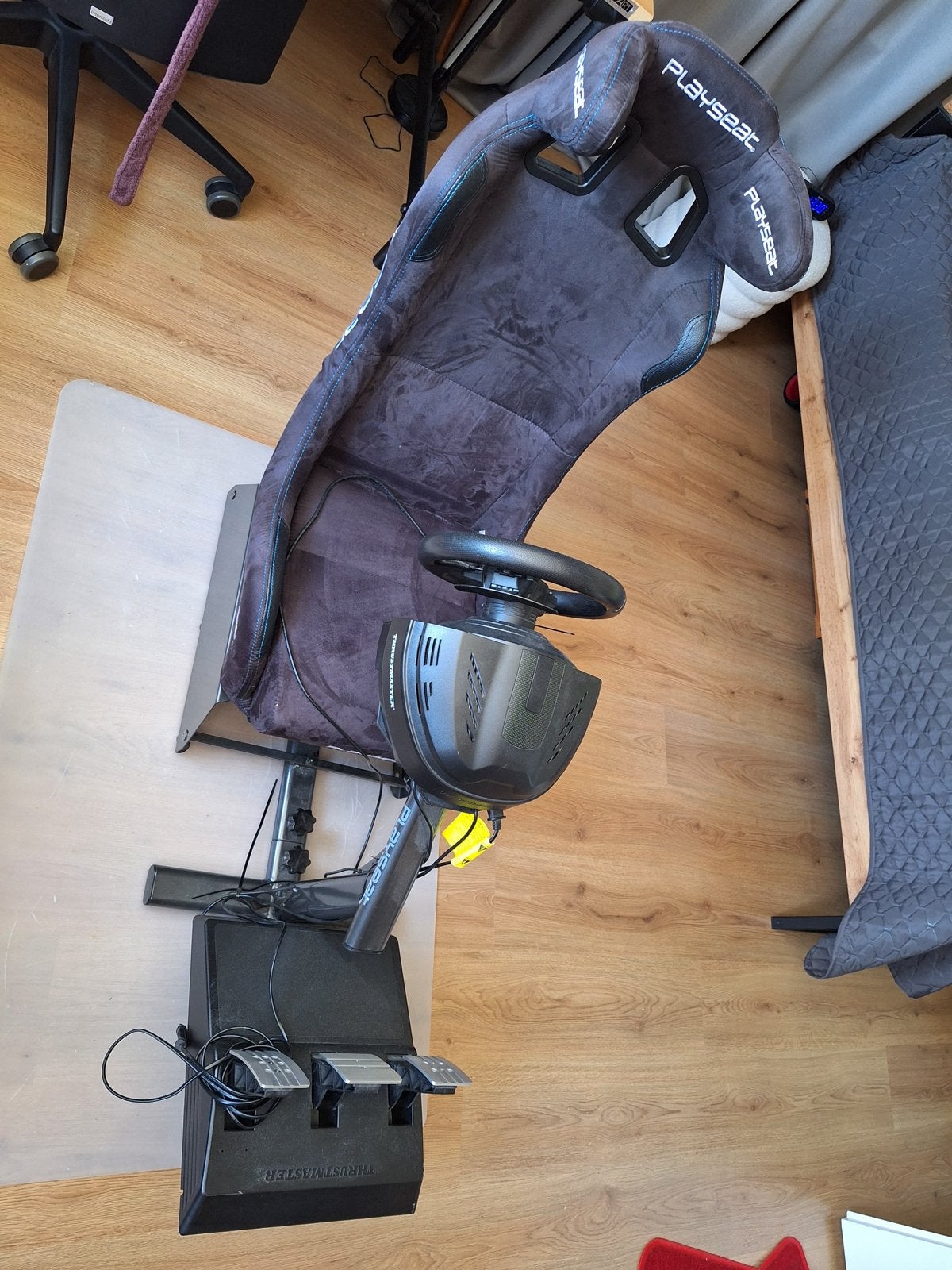 Playseat met Thrustmaster T300 RS GT racestuur en pedalen, Ophalen of Verzenden, Overige merken, Gebruikt
