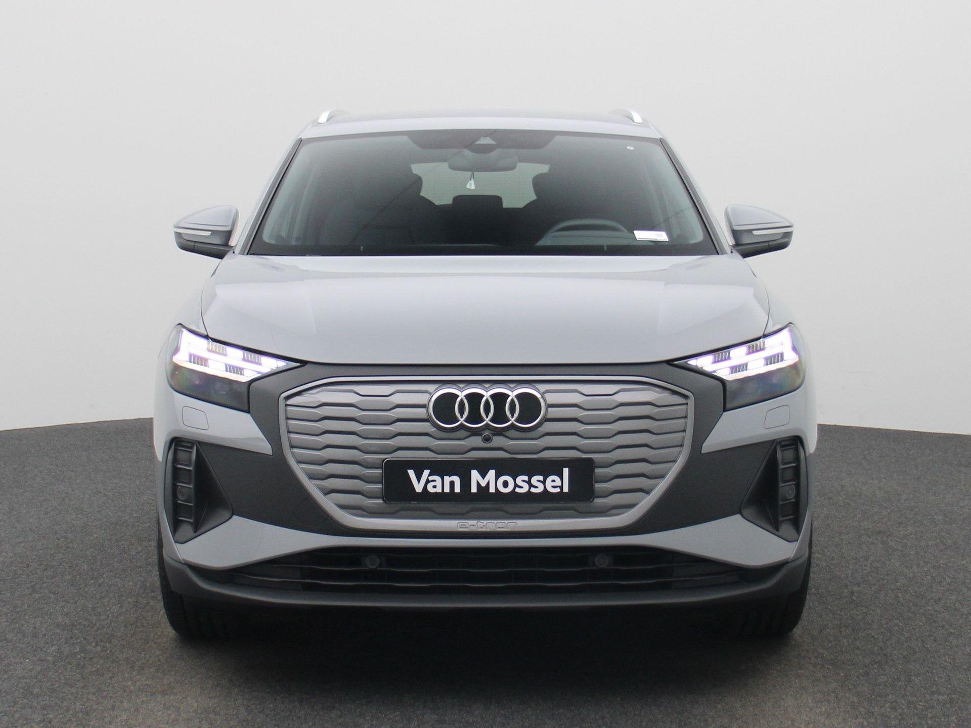 Audi Q4 e-tron 45 Edition 82 kWh l Climate control l Navigat, Auto's, Audi, Automaat, 12 maanden, Gebruikt, Zwart