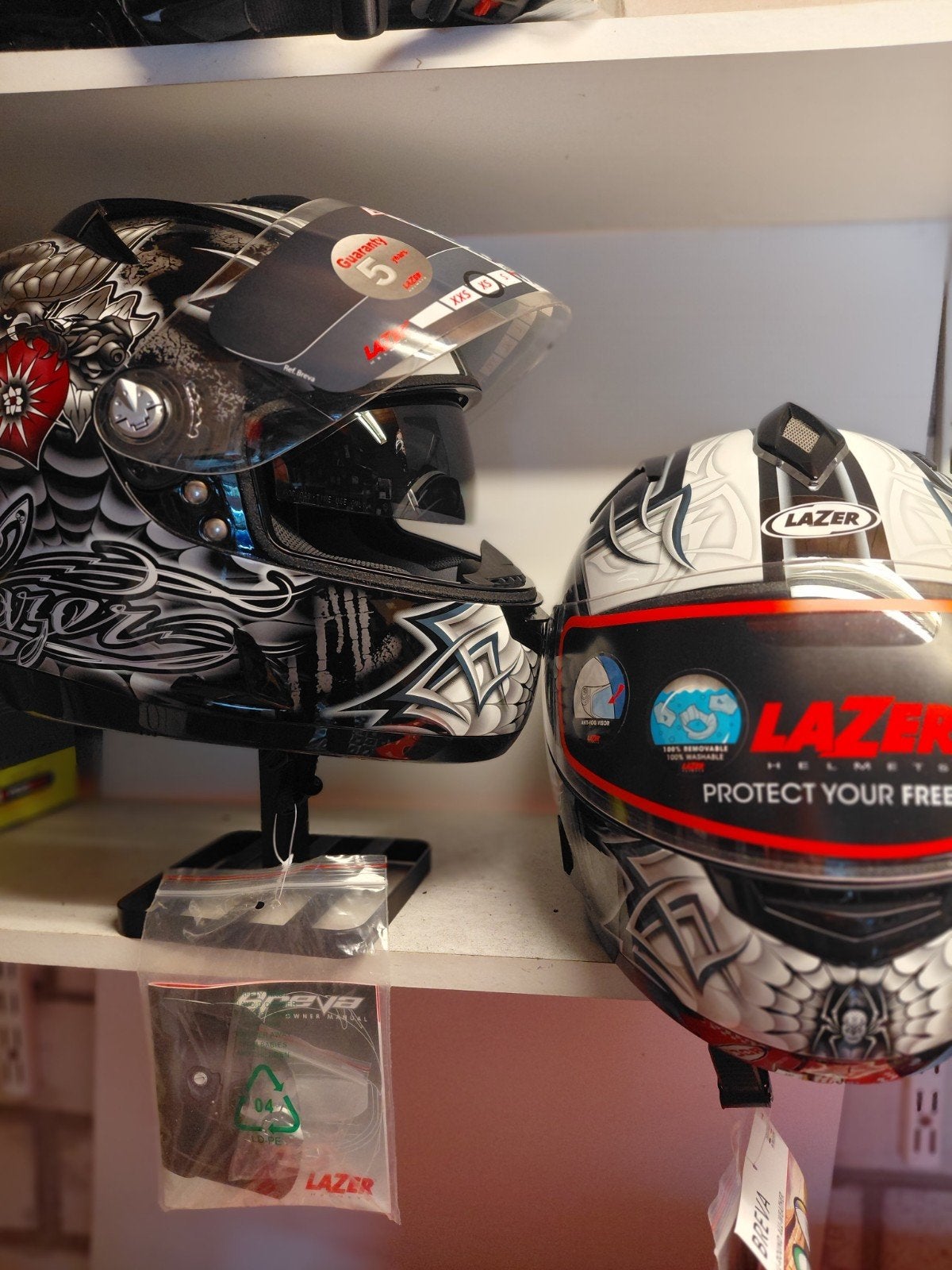 Nieuwe lazer helm met zonnevizier maat XS en S op voorraad., XS, Ophalen of Verzenden, Integraalhelm, Dames