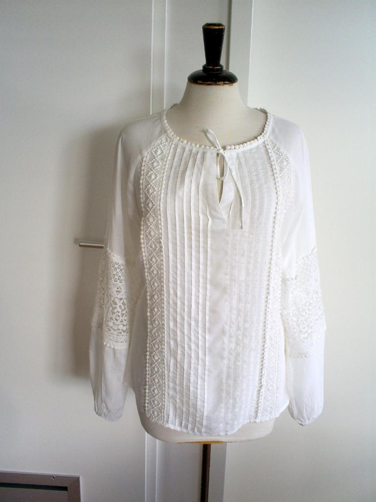 witte MONARI tuniek blouse mt. M met kant, Kleding | Dames, Blouses en Tunieken, Maat 38/40 (M), Wit, Zo goed als nieuw, Verzenden