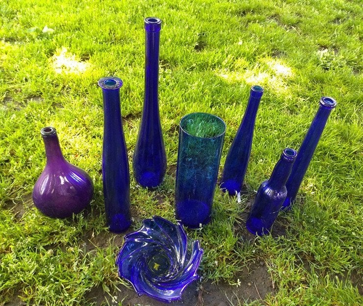 Verzameling blauw glazen flessen, vaas en schaal, Gebruikt, Blauw, Ophalen of Verzenden, Glas