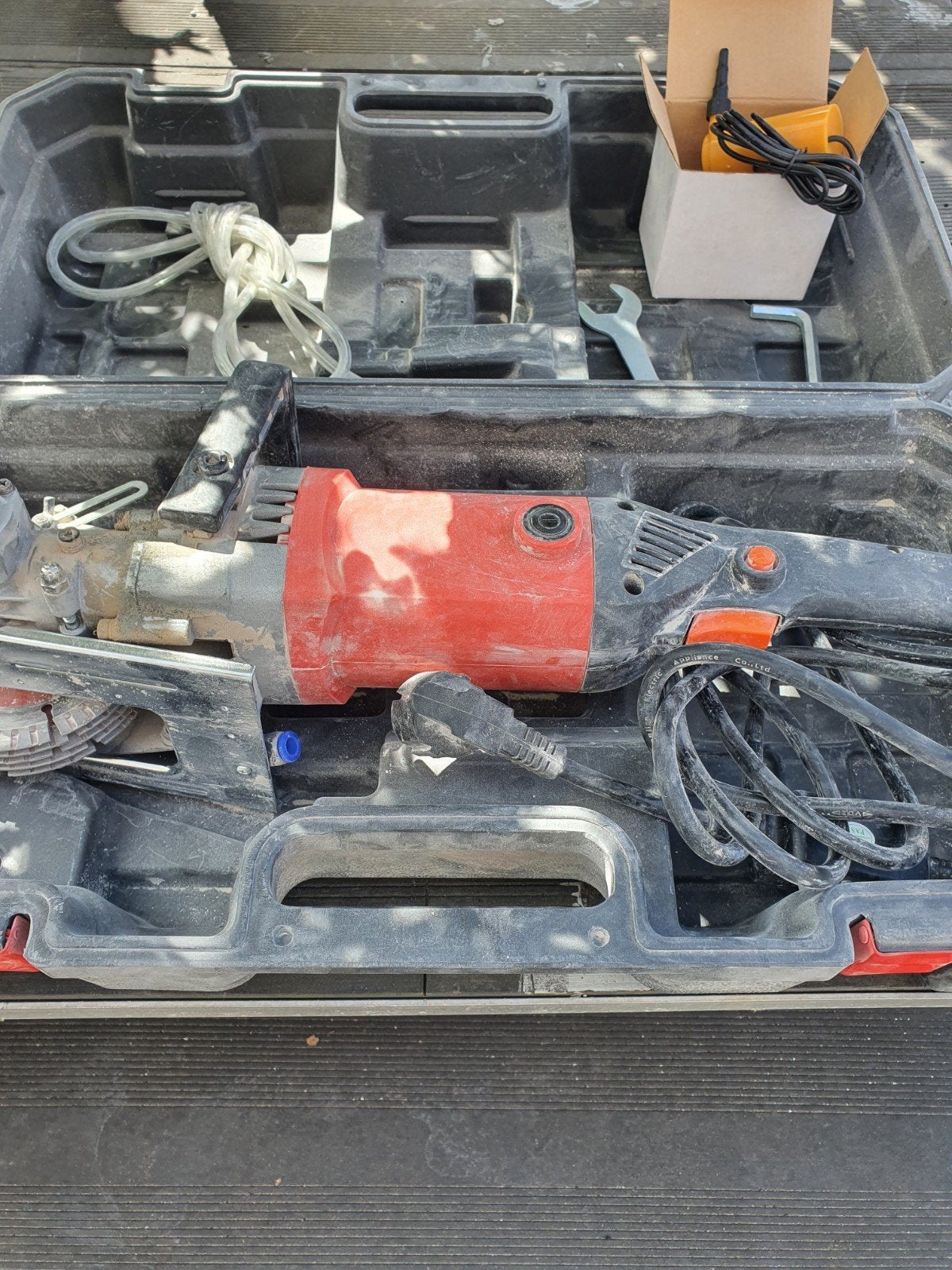 Vevor Muurfrees / Muurgroeffrees met accessoires, Doe-het-zelf en Verbouw, Gereedschap | Overige machines, Ophalen, Gebruikt
