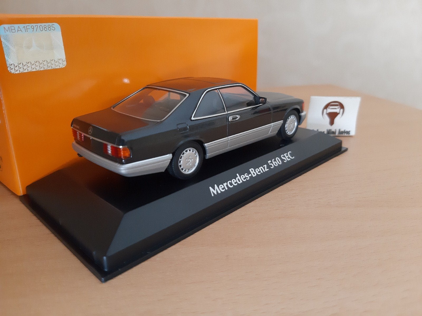 Mercedes Benz 560 SEC (C126) 1986 zwart met. Maxichamps 1:43, Overige merken, Auto, Nieuw, Ophalen of Verzenden