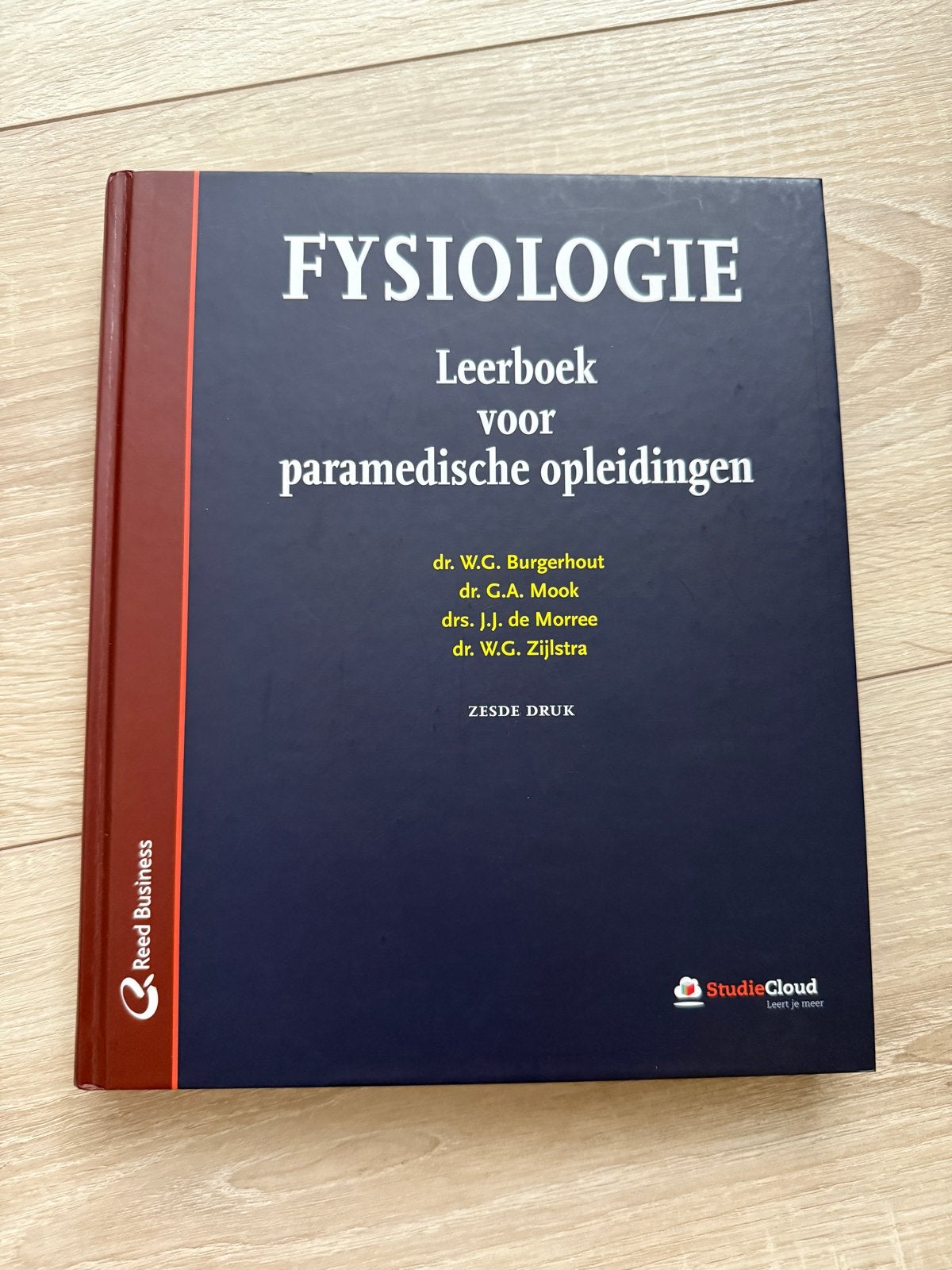 Boek Fysiologie Leerboek voor paramedische opleidingen, Ophalen of Verzenden, Beta, Zo goed als nieuw, HBO