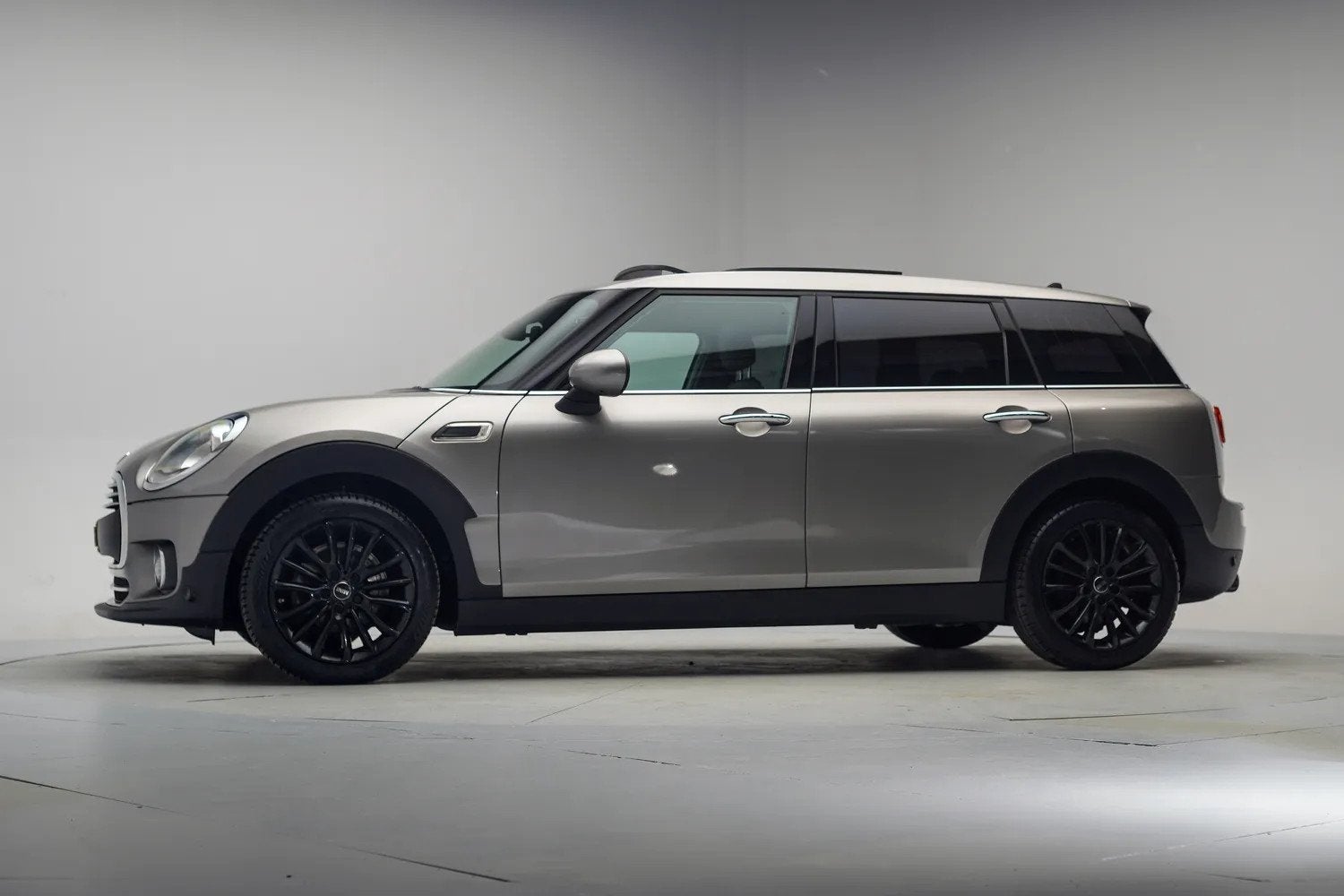 MINI Clubman 1.5 Pepper Business [ Panorama Navi Clima PDC K, Auto's, Clubman, Handgeschakeld, 19 km/l, 3 cilinders