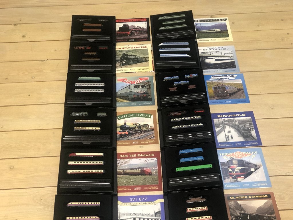 13 stuks  MINIATUUR  TREINEN  1/220      (318), Overige merken, Locomotief, Gelijkstroom of Wisselstroom, Nieuw