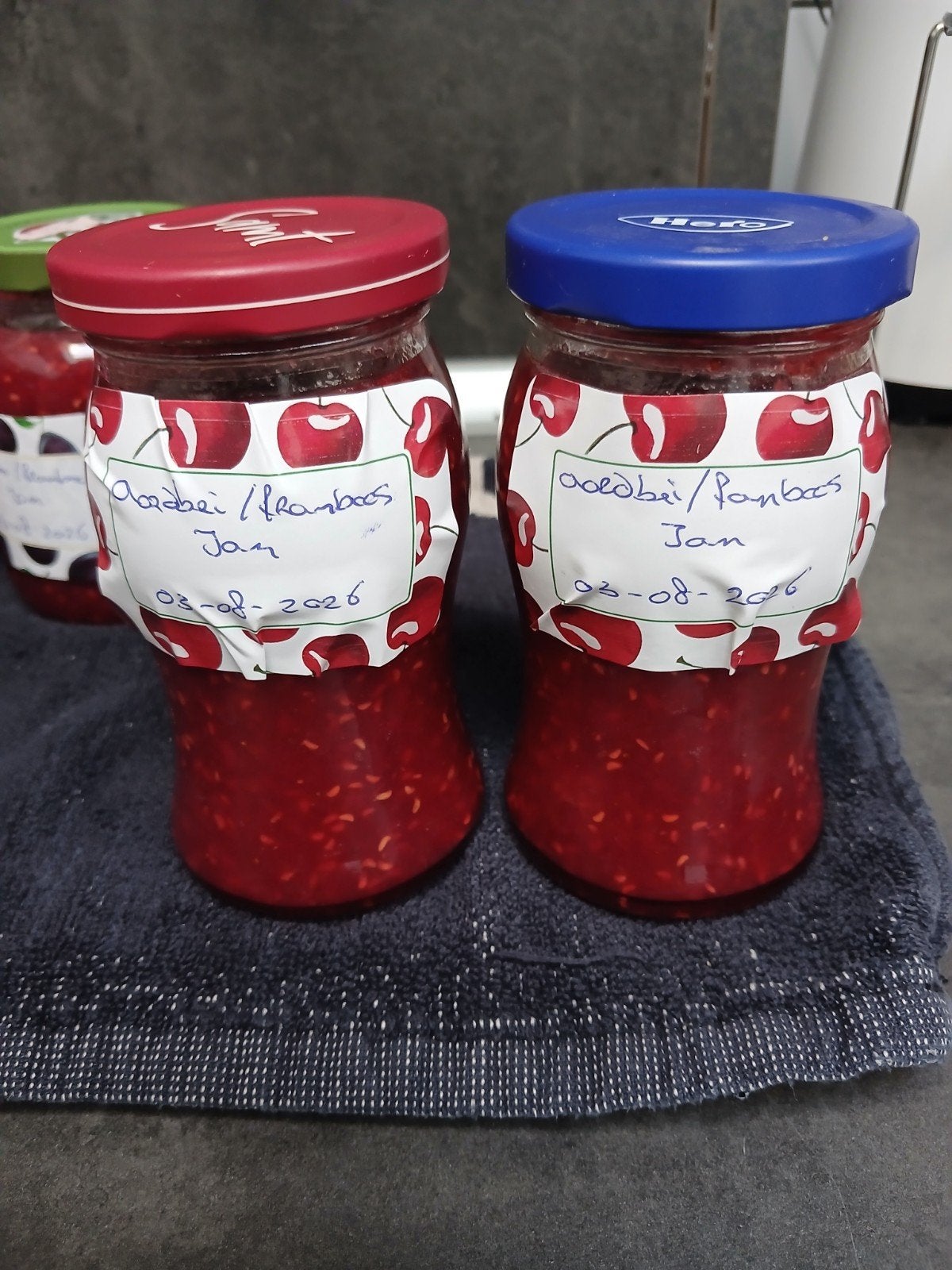 Aardbei/Frambozenjam, Ophalen