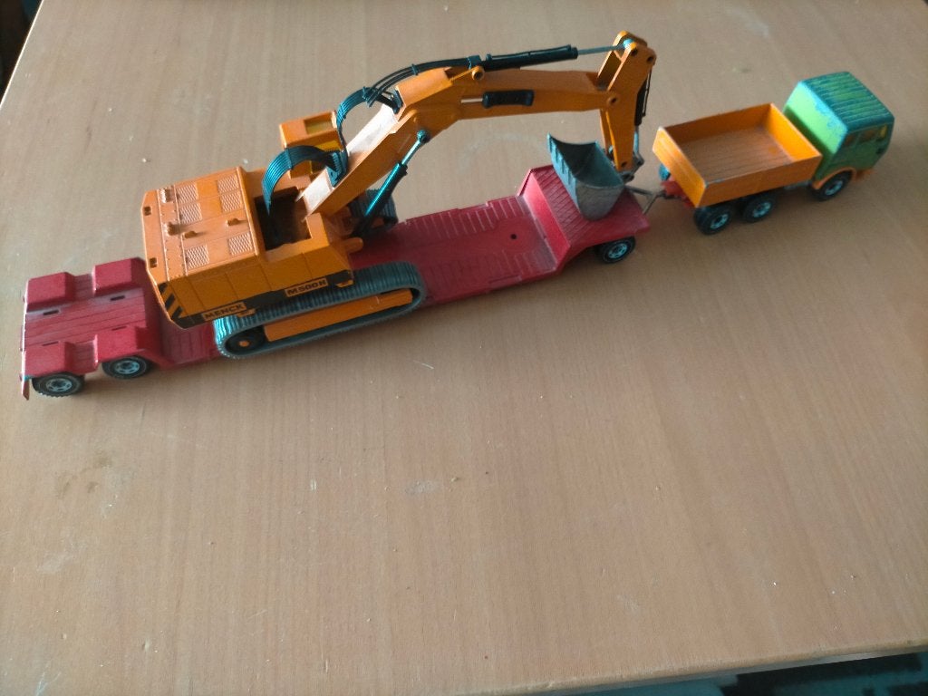 Siku oplegger met menck kraan (3), Ophalen of Verzenden, Gebruikt, Tractor of Landbouw