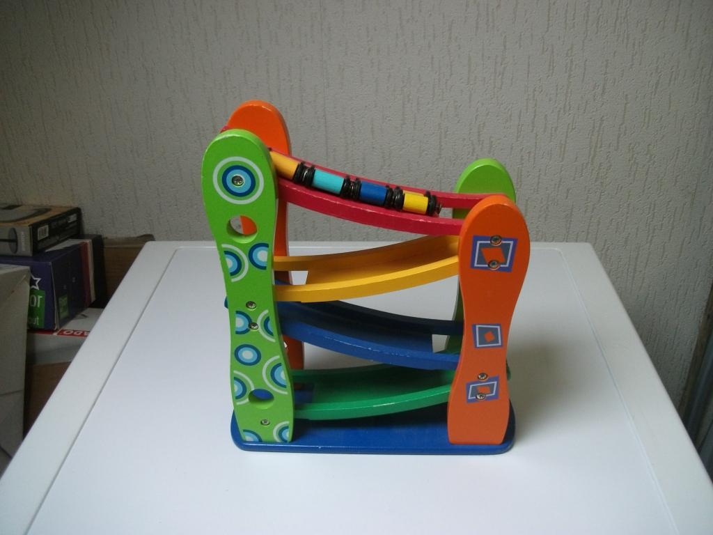 Autobaan kleurtjes met 4 auto's, Kinderen en Baby's, Speelgoed | Houten speelgoed, Ophalen of Verzenden, Gebruikt