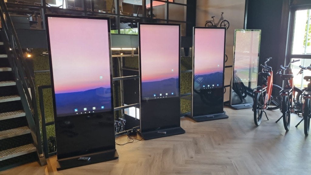 55" Reclamezuil/ Digitaal display/ Indoor Kiosk, Ophalen, LCD, Zo goed als nieuw, 100 Hz