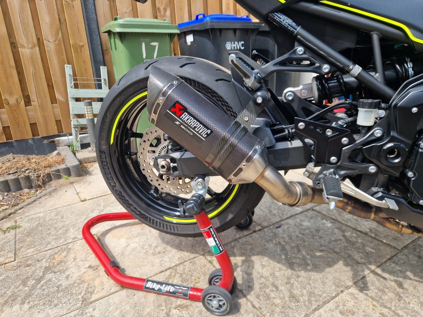 Akrapovic Volledig Uitlaatsysteem voor Kawasaki Z900, Ophalen, Gebruikt