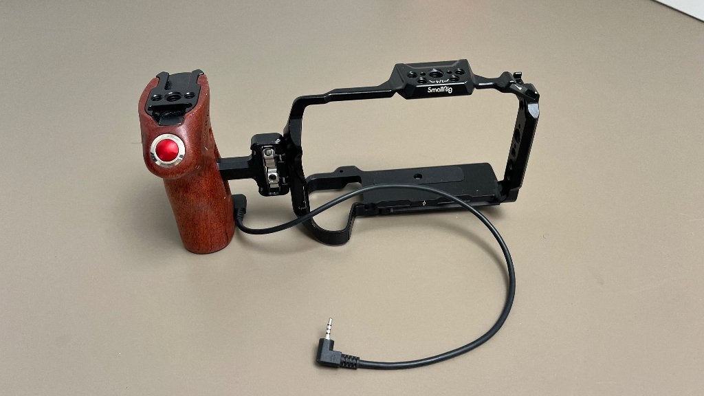 Smallrig cage Fuji xh2 of xh2s met houten handvat en shutter, Ophalen of Verzenden, Zo goed als nieuw