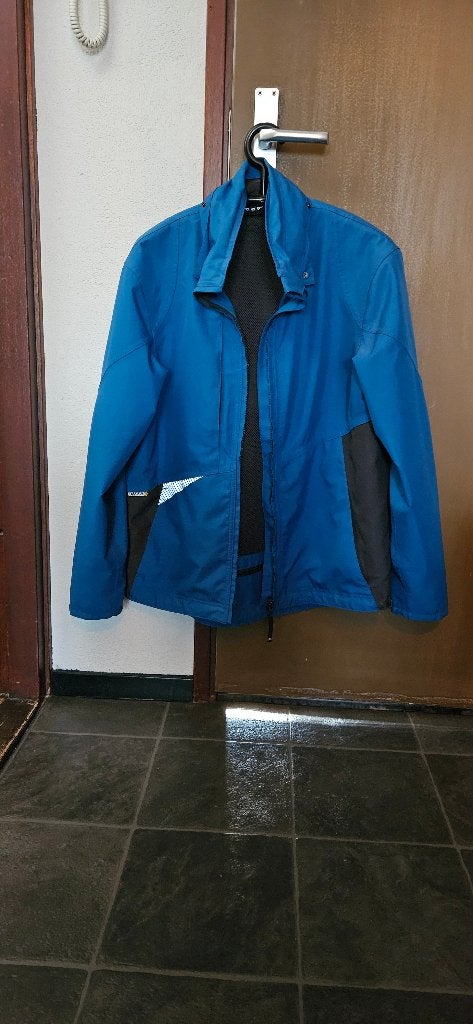 Outdoor jack, Ophalen of Verzenden, Zo goed als nieuw, Kleding