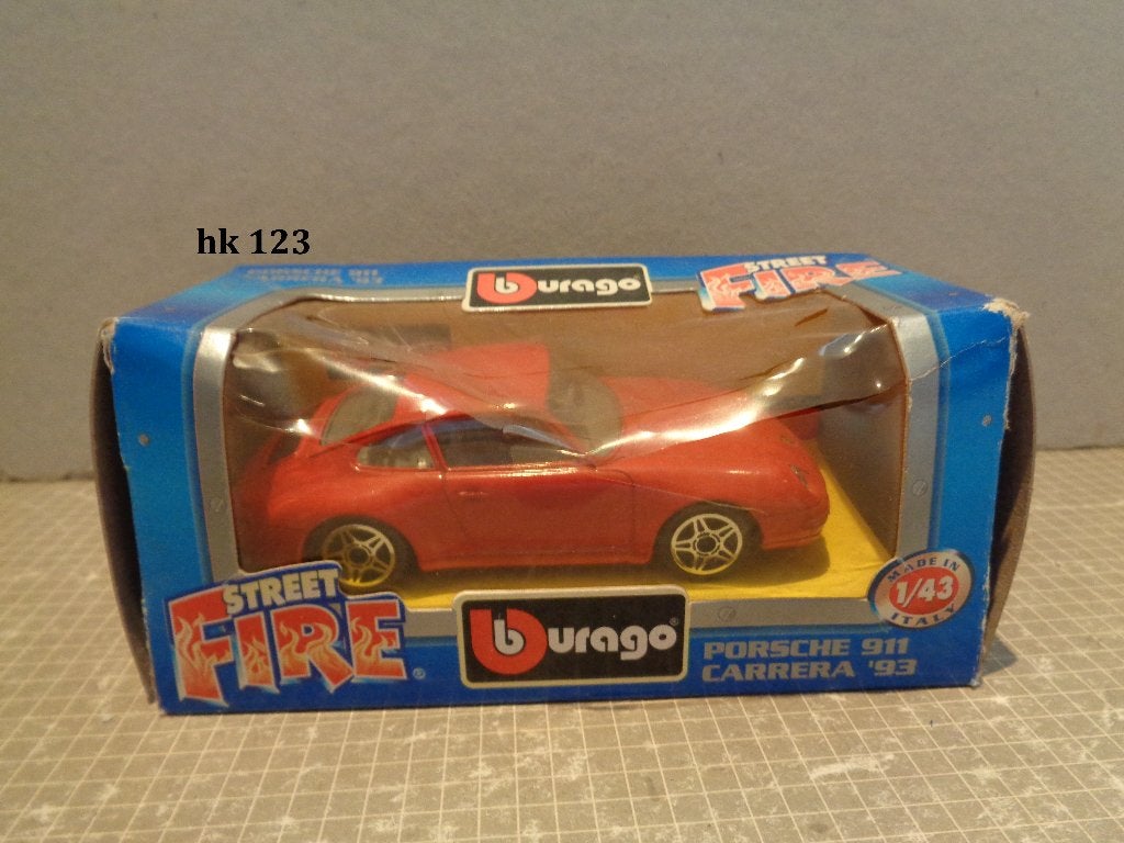 burago porsche 911, Ophalen of Verzenden, Zo goed als nieuw, Auto, Overige merken