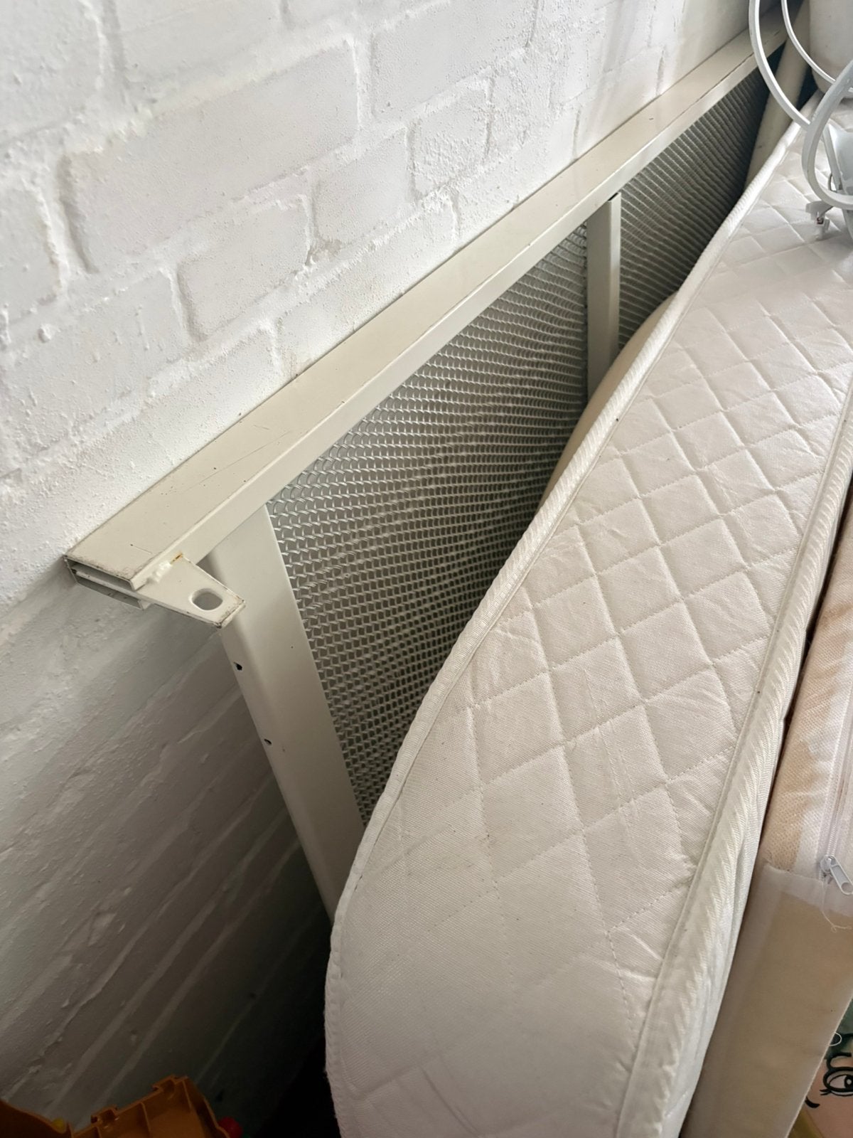 Bed, Ophalen of Verzenden, Gebruikt, Eenpersoons, 90 cm