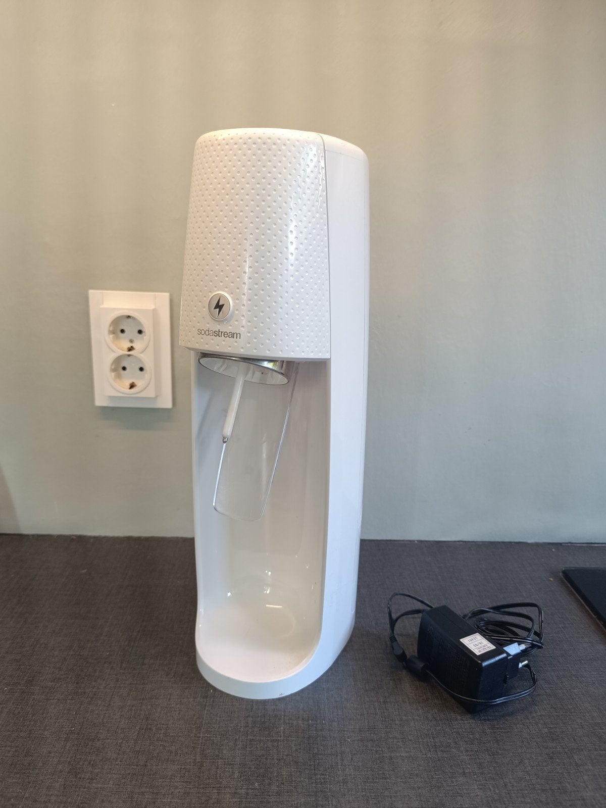 Sodastream bruiswatermaker - Wit, Ophalen of Verzenden, Gebruikt, 3 snelheden of meer