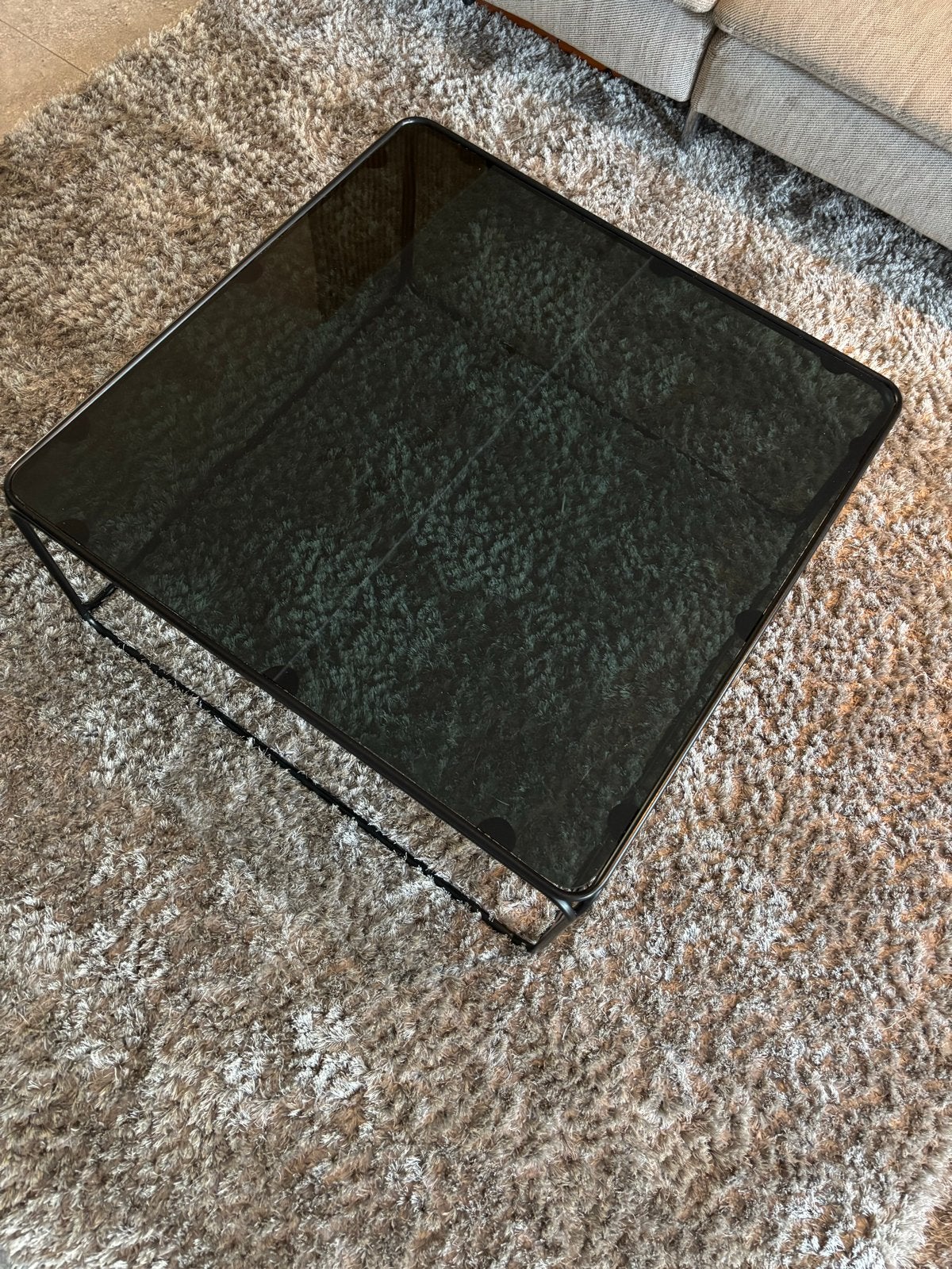Moderne salontafel met glazen blad en metalen frame, Ophalen, Gebruikt, 50 tot 100 cm, Vierkant
