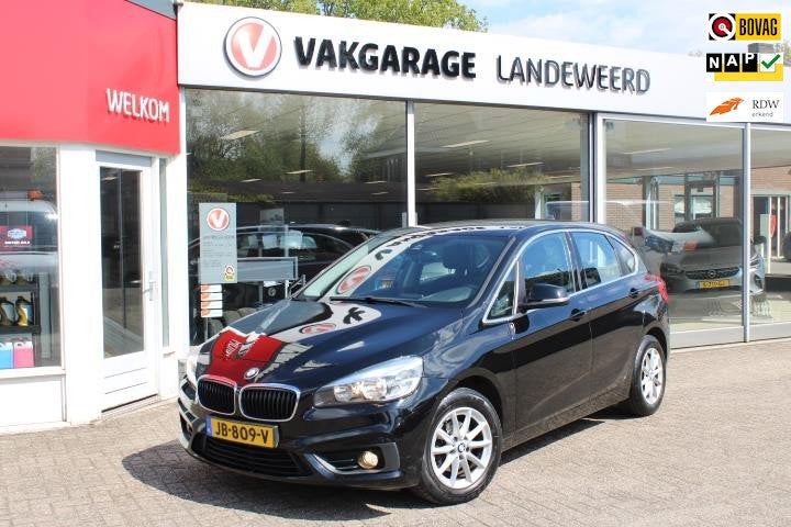 BMW 2-serie Active Tourer 214d Corporate Lease Essential, Auto's, BMW, 1325 kg, Gebruikt, Euro 6, 95 pk