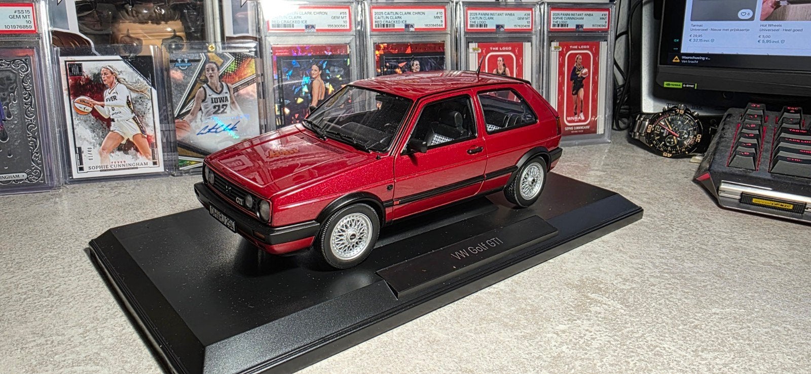 1:18 1990 Volkswagen Golf GTi 2/II red metallic norev, Hobby en Vrije tijd, Ophalen of Verzenden, Zo goed als nieuw, Auto, Norev