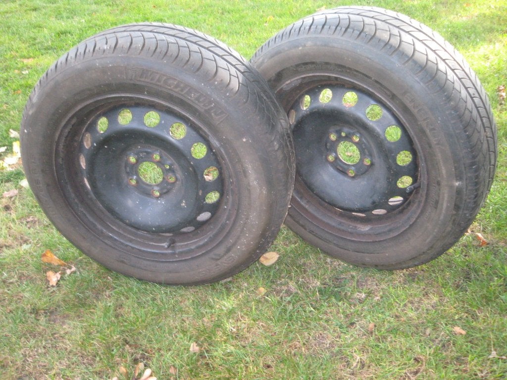 2 Velgen 5 gats met goede Michelin banden 185/65/R15., Auto diversen, Ophalen of Verzenden, Nieuw