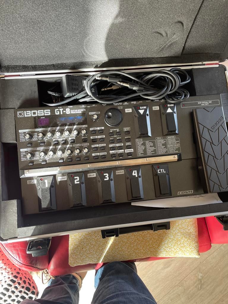 BOSS GT-8 Gitaar Processor met Flightcase, Muziek en Instrumenten, Effecten, Ophalen of Verzenden, Zo goed als nieuw, Multi-effect