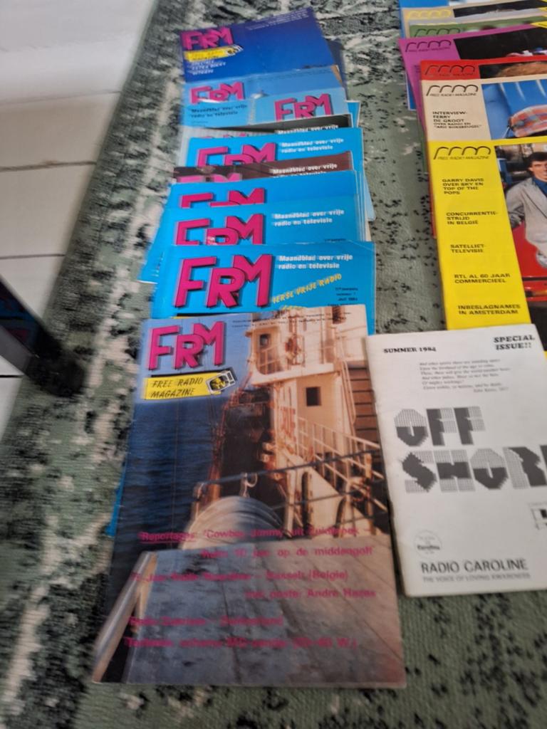 FRM Free Radio Magazine - Diverse jaargangen, Ophalen of Verzenden, Gelezen, Overige typen