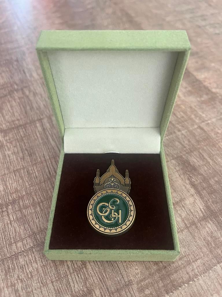 Efteling pin Grand Hotel, Ophalen of Verzenden, Nieuw, Button of Speldje