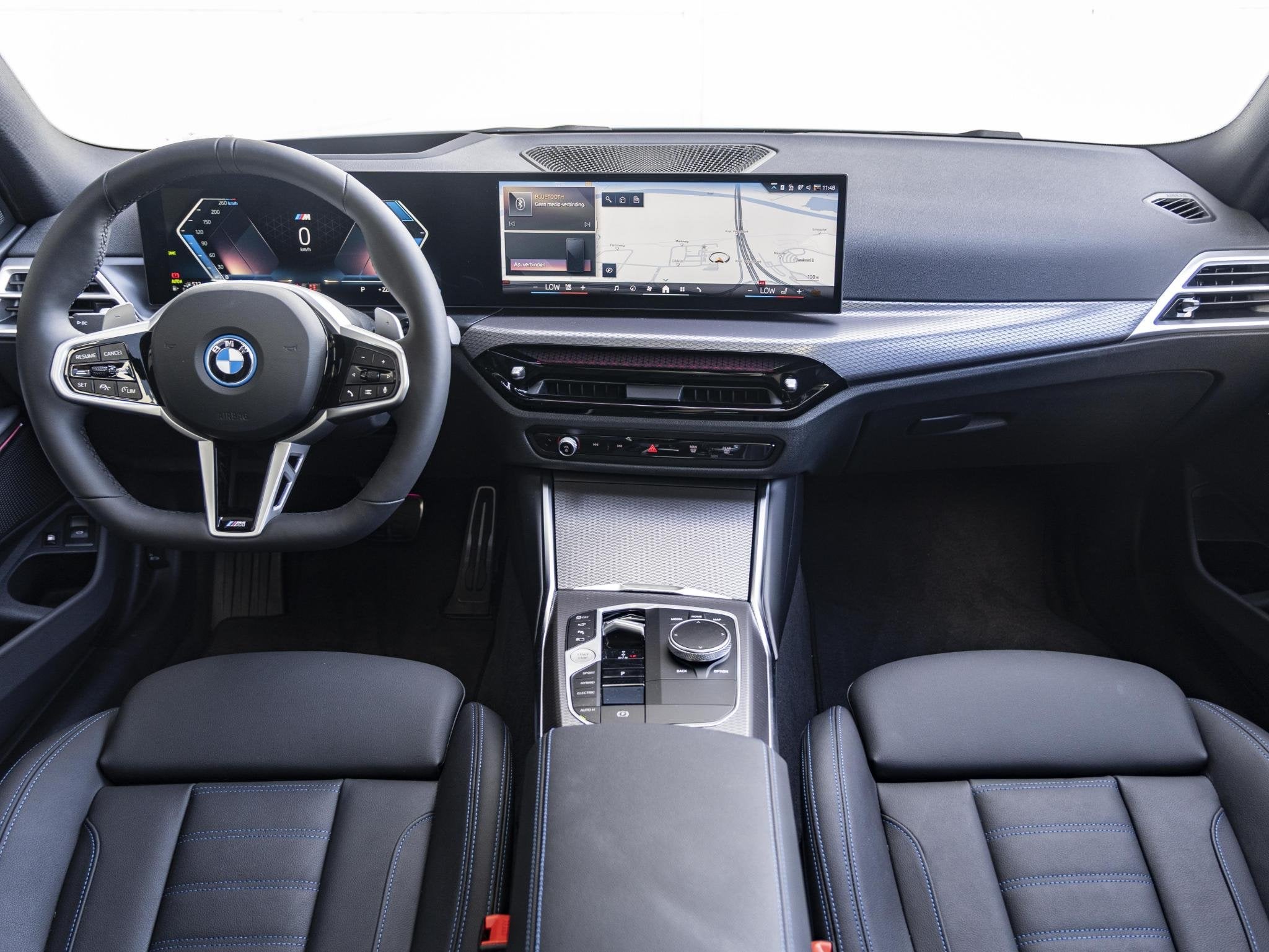 BMW 3 Serie Touring 330e | M Sportpakket Pro | Innovation Pa, Auto's, 1998 cc, Achterwielaandrijving, Gebruikt, 4 cilinders