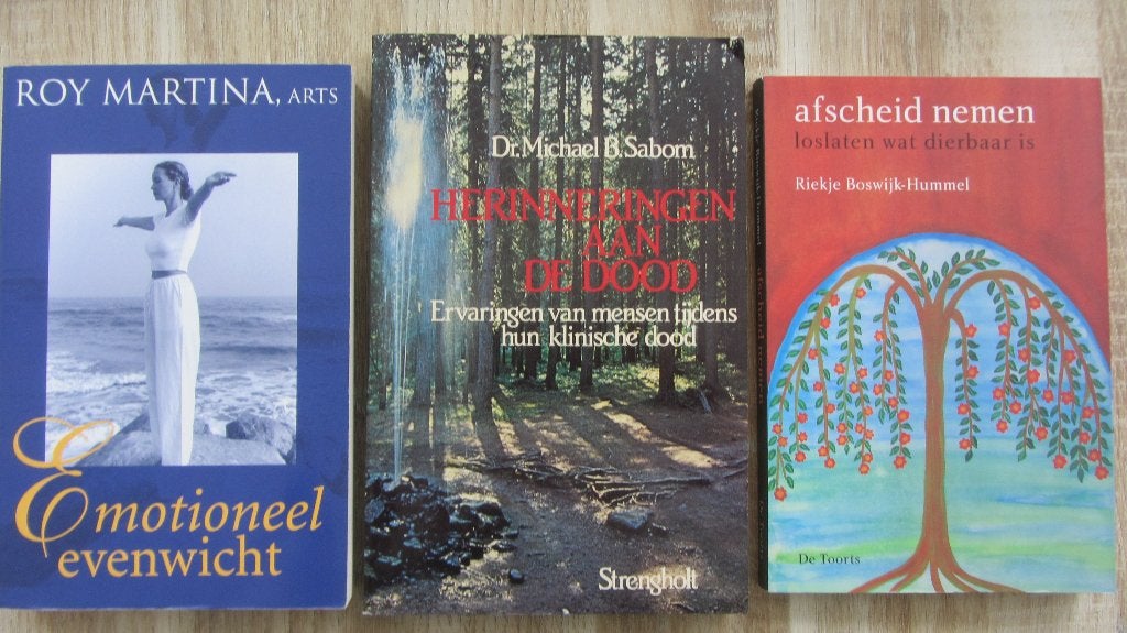 boeken Afscheid en Dood, Boeken, Ophalen of Verzenden, Zo goed als nieuw, Ziel of Sterfelijkheid, Achtergrond en Informatie