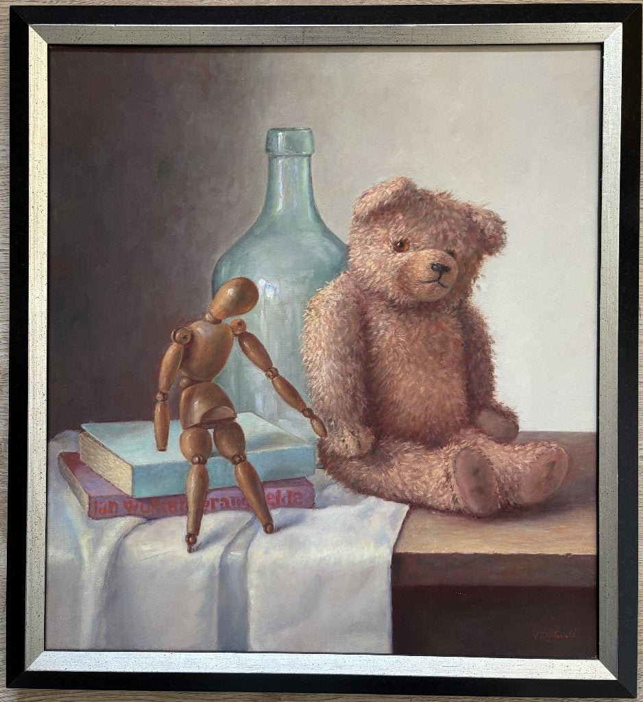 E.P. Moleveld (1946) - Stilleven met knuffelbeer, Doek, Realistisch, Stilleven, Ophalen of Verzenden